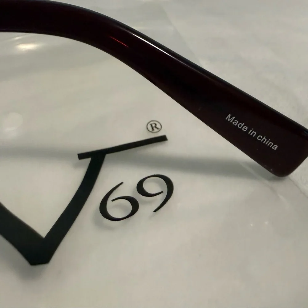 Sunglasses Versace 19V69 Glasses (52 15 145) Abbigliamento Sport Black and Pink. - Picture 6 of 6